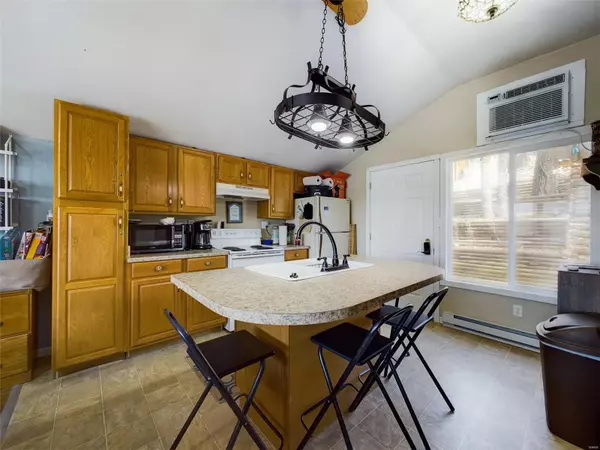 Barnette, MO 65011,27345 Marina LN