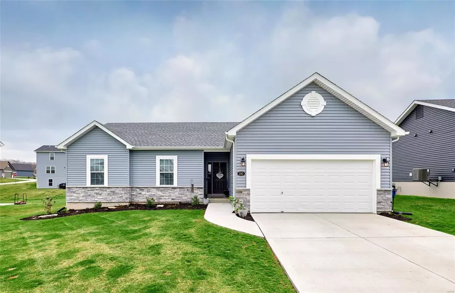 290 Majestic Lakes BLVD, Moscow Mills, MO 63362