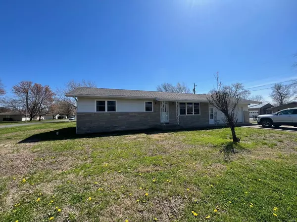 Brownstown, IL 62418,404 S Agnes ST