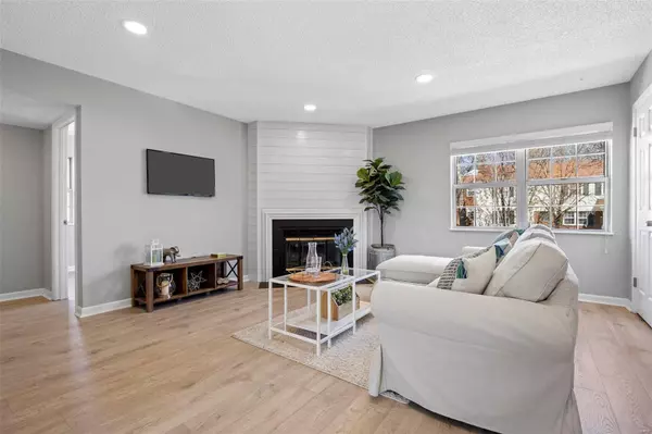 St Louis, MO 63144,8946 Cardinal TER