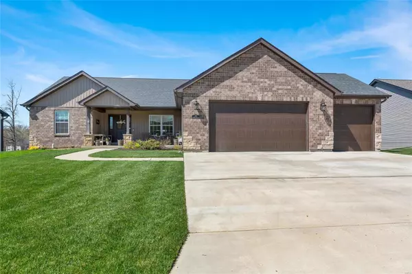 219 Auburn Ridge Dr, Troy, MO 63379