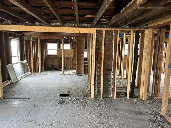 East Alton, IL 62024,526 Bowman AVE