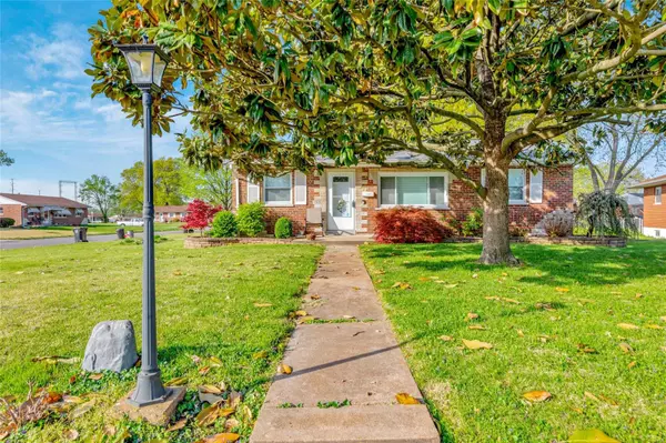 Unincorporated, MO 63123,233 Hernan DR