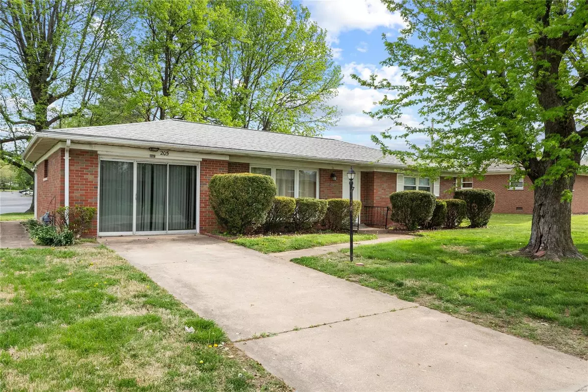 Belleview, IL 62226,205 Elizabeth DR