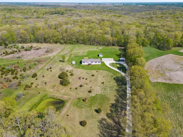 Warrenton, MO 63383,20499 Township Line RD