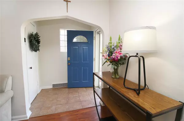 Shrewsbury, MO 63119,5100 Deville AVE