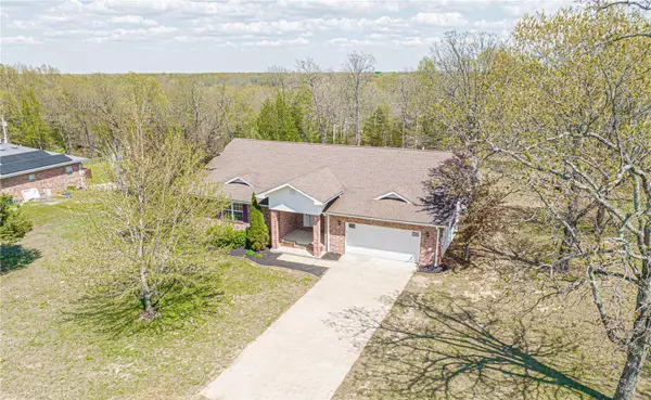 Richland, MO 65556,26246 Rambling LN