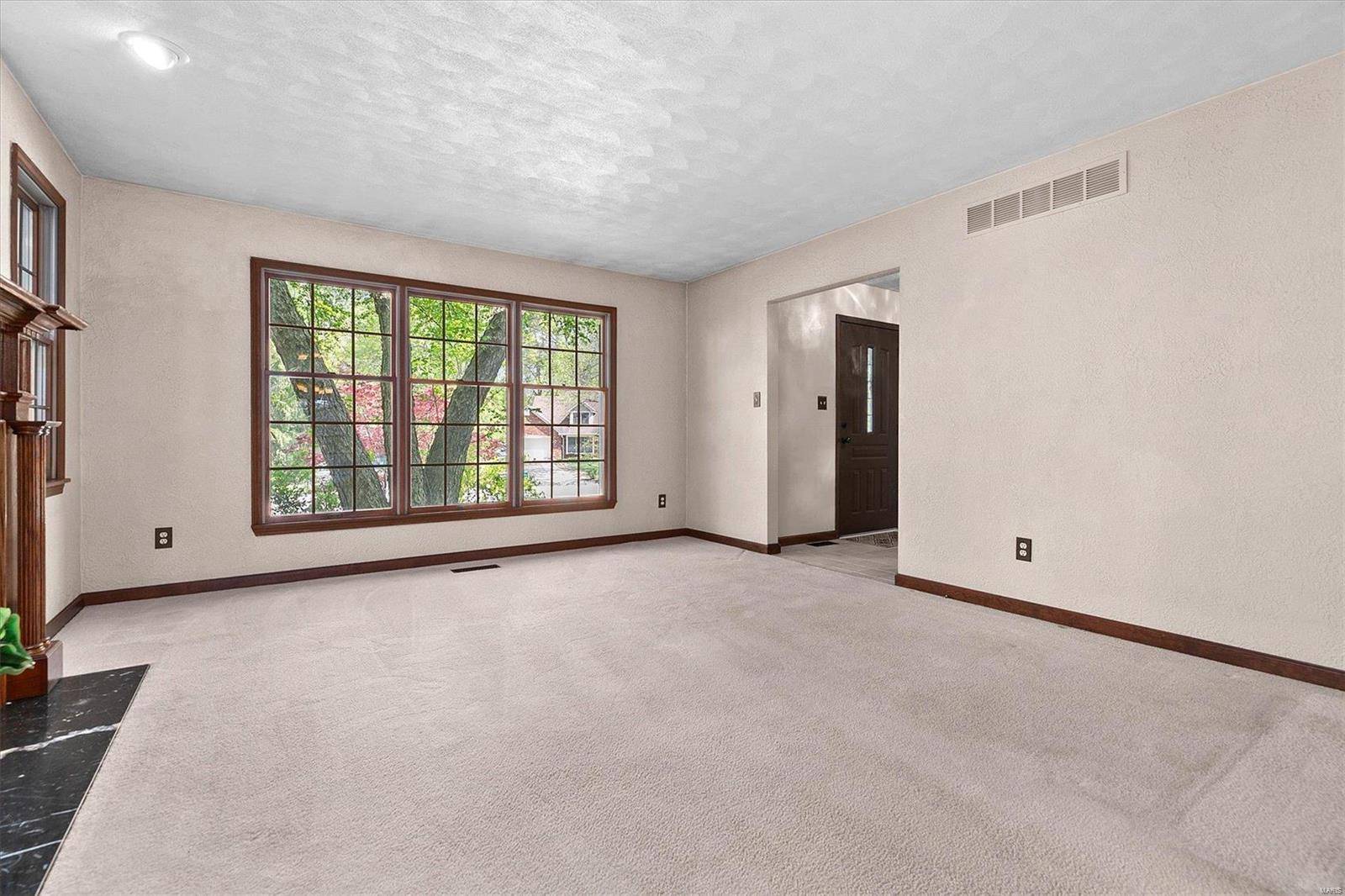 Lebanon, IL 62254,8 St Joseph DR