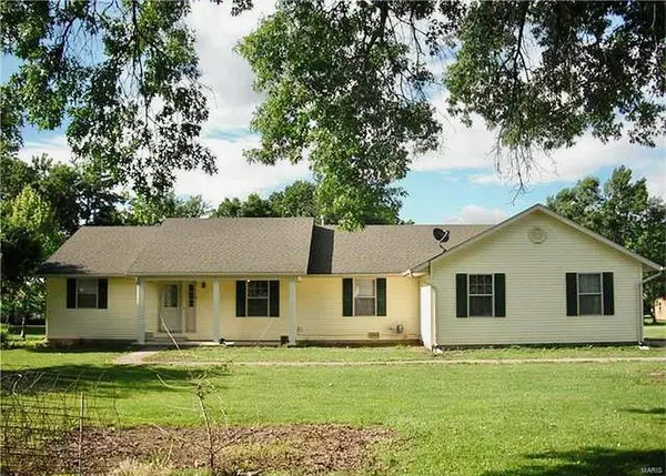 331 E Walsh ST, Montgomery City, MO 63361