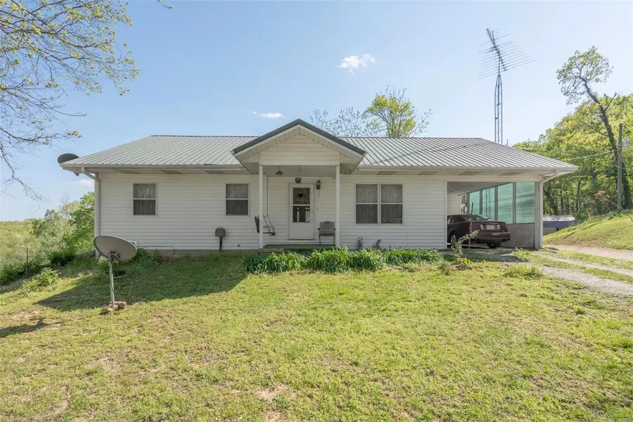 6053 Wayne 526, Greenville, MO 63944