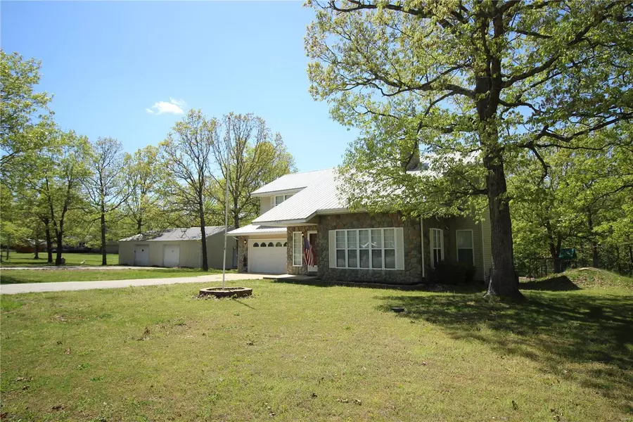 13975 Cherry DR, Plato, MO 65552