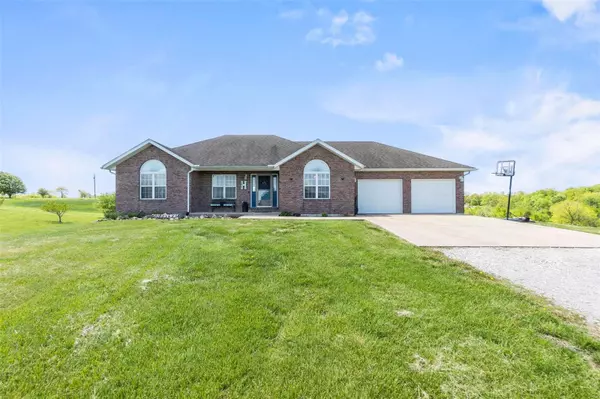 141 Adam LN, Altenburg, MO 63732