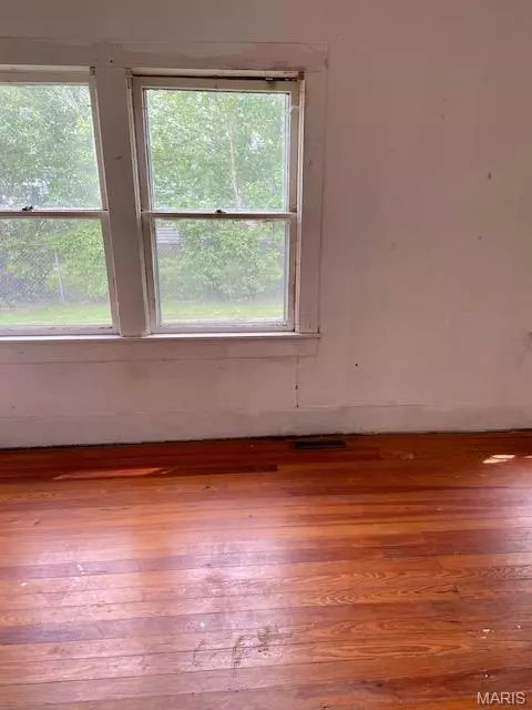 Dexter, MO 63841,332 S Elm