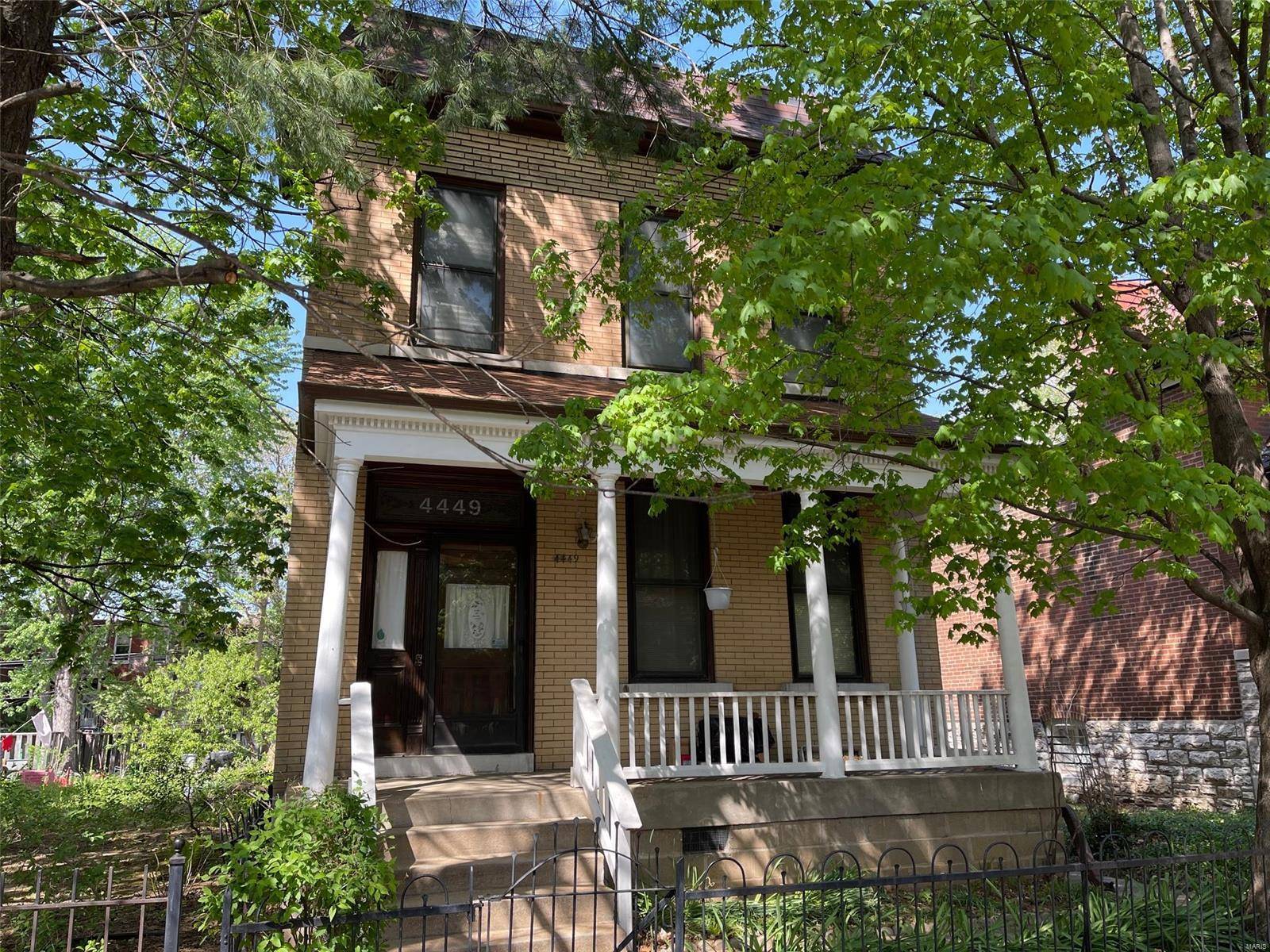4449 Arco AVE, St Louis, MO 63110