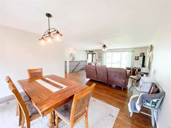 Boss, MO 65440,20985 E Highway 32