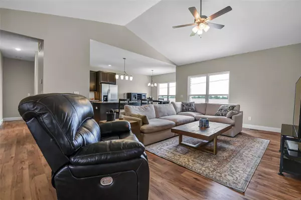 Troy, IL 62294,616 Eisenhower BLVD