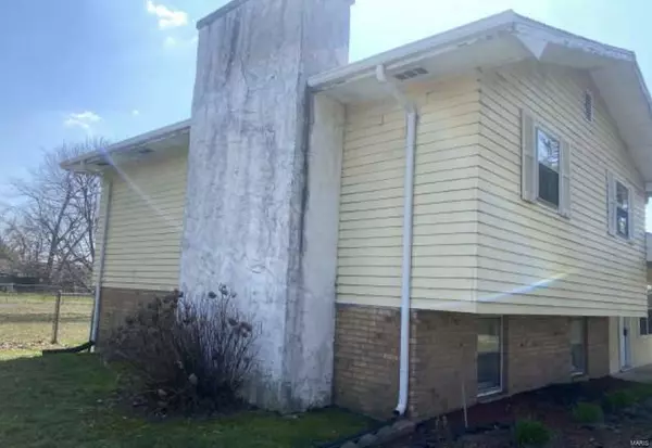 Sikeston, MO 63801,6 Dement RD