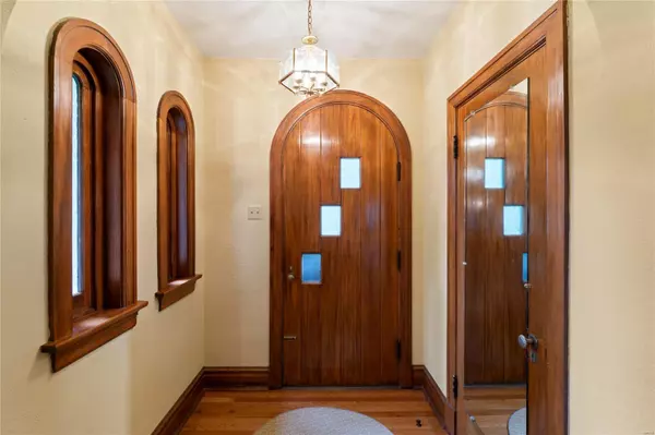 Sunset Hills, MO 63126,9611 Sappington RD