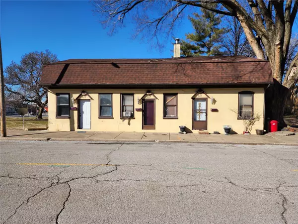 219 N High ST, Belleville, IL 62220