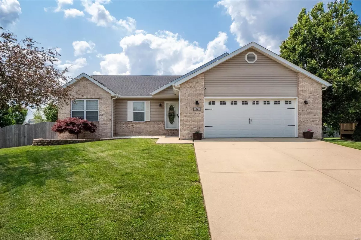 Troy, IL 62294,5 Pinebrooke