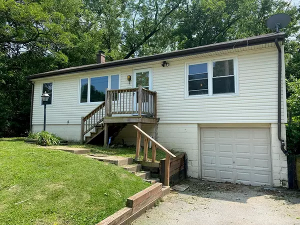 376 Bluff DR, Riverview, MO 63137