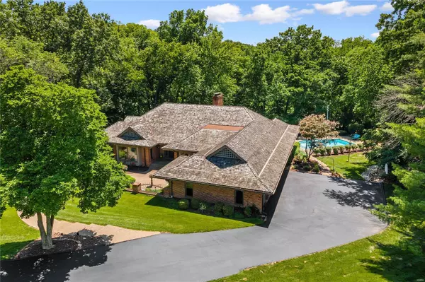 Town And Country, MO 63131,13592 Royal Glen DR