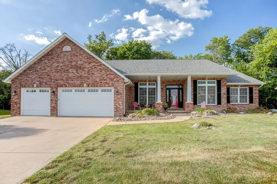 8909 Wendell Creek DR, St Jacob, IL 62281