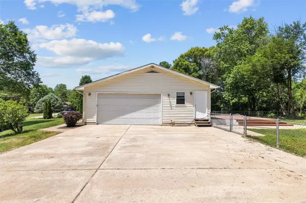 Oakville, MO 63129,5458 Milburn RD