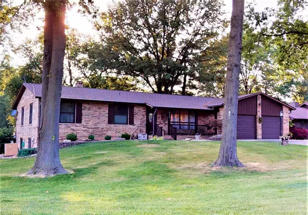 6424 Oak DR, Moro, IL 62067