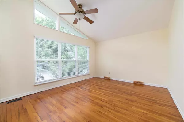 Ballwin, MO 63021,240 Orchard AVE