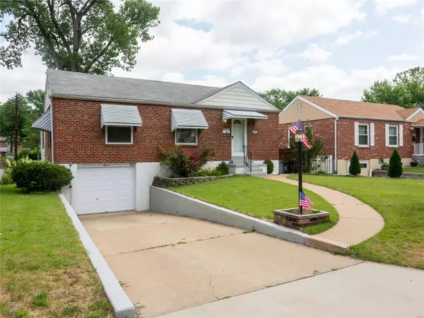 St Louis, MO 63125,3631 Park Lawn DR