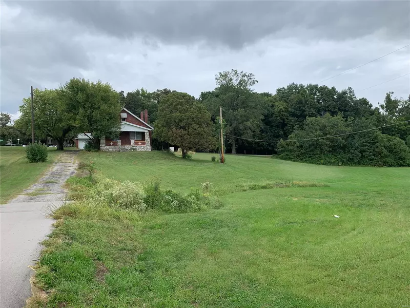5329 Lemay Ferry RD, Unincorporated, MO 63129