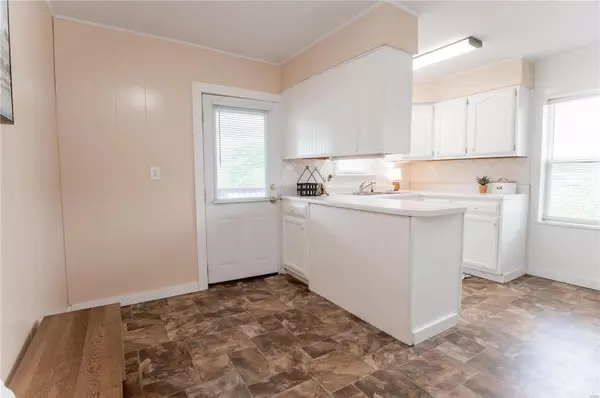 St James, MO 65559,421 E Scioto ST