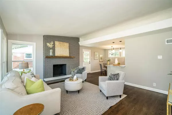 St Louis, MO 63126,8720 Townhill DR