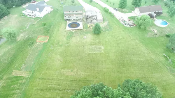 Foley, MO 63347,121 Mary Tom Ln.