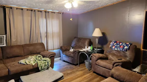 Auxvasse, MO 65231,1686 Country Terrace