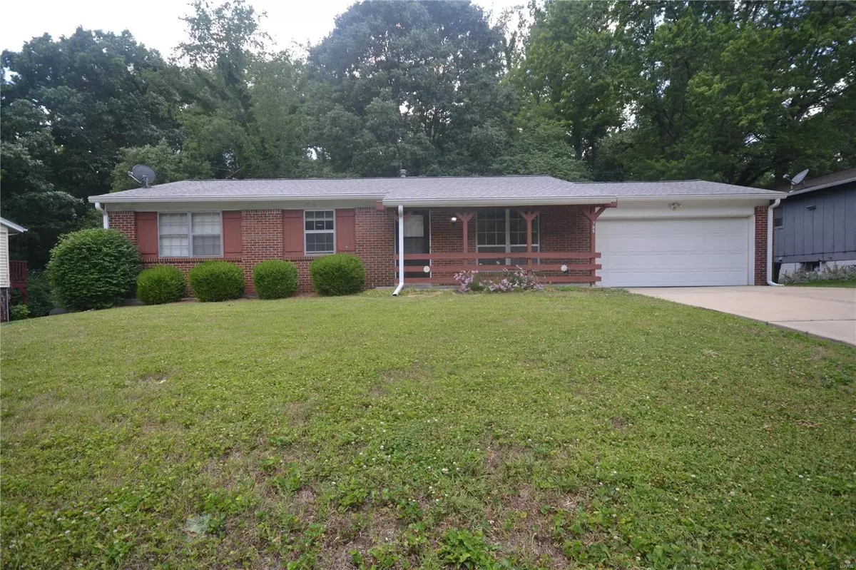 Belleville, IL 62226,705 Foster DR