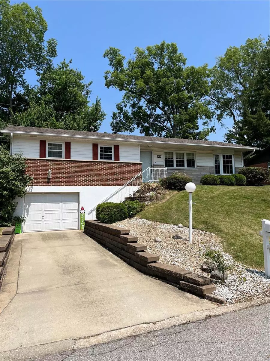 Belleville, IL 62221,14 Whiteside DR