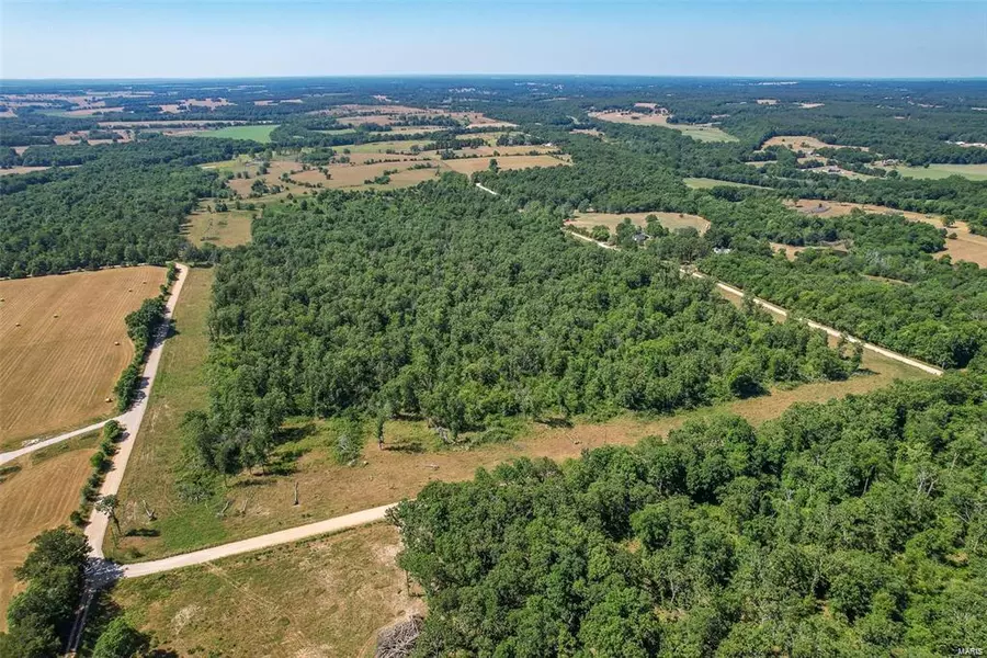 0 Lark RD, Lebanon, MO 65536