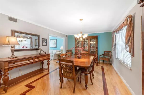 St Louis, MO 63129,5718 Cashew CT