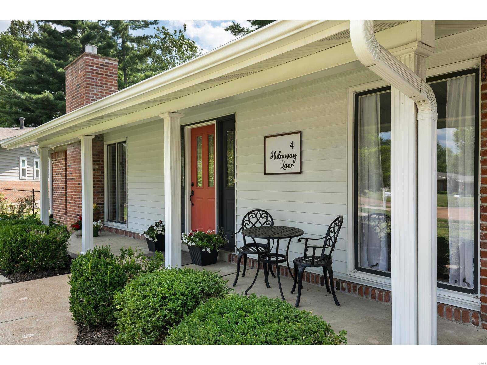 Ballwin, MO 63011,4 Hideaway LN