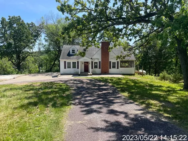 106 Robin Hill DR,  Steelville,  MO 65565