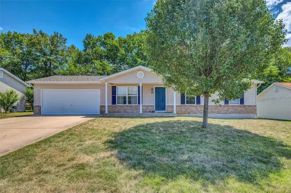 1040 Sleepy Hollow DR, Troy, MO 63379