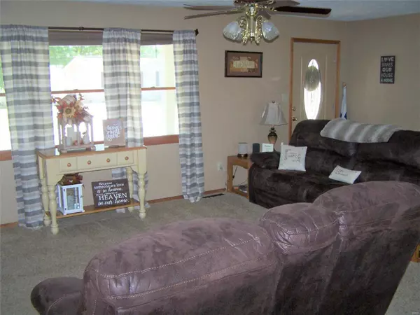 Beckemeyer, IL 62219,511 E Wilson ST