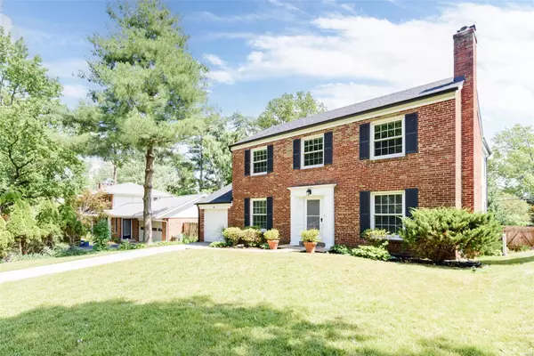 22 Beverly DR, Olivette, MO 63132