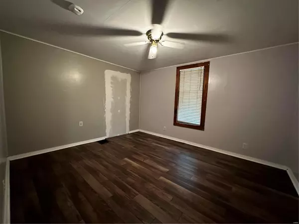 East Alton, IL 62024,338 Goulding