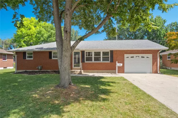 2549 Lynch AVE,  Granite City,  IL 62040