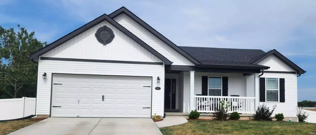 921 Mohican DR, Warrenton, MO 63383