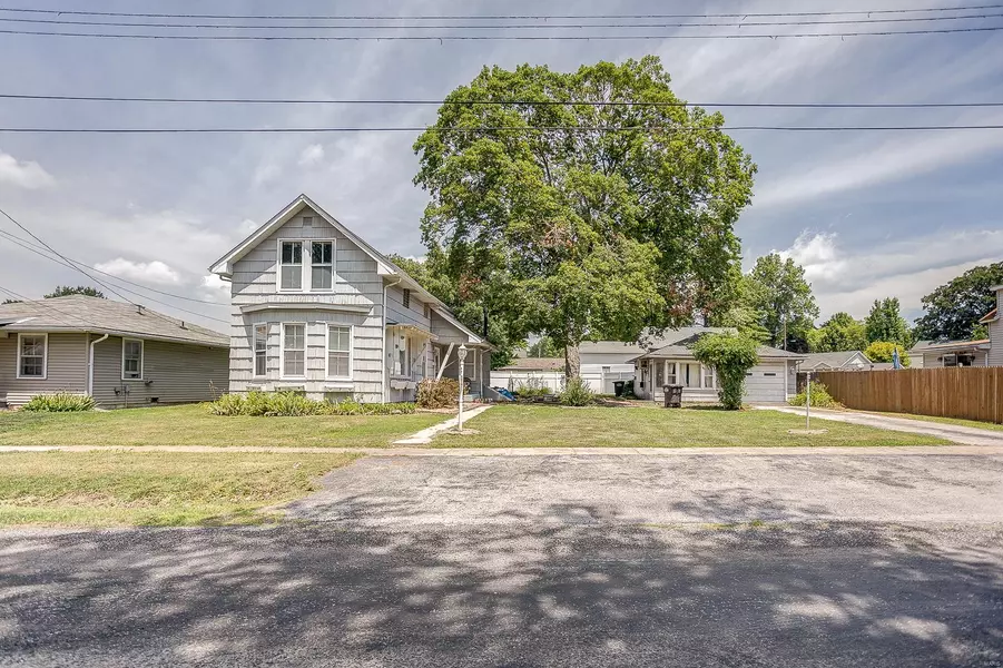 809 W Exchange ST, Jerseyville, IL 62052