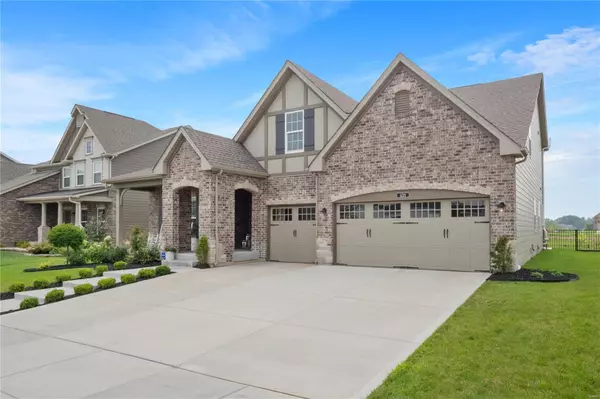 Chesterfield, MO 63005,1211 Fienup Lake DR
